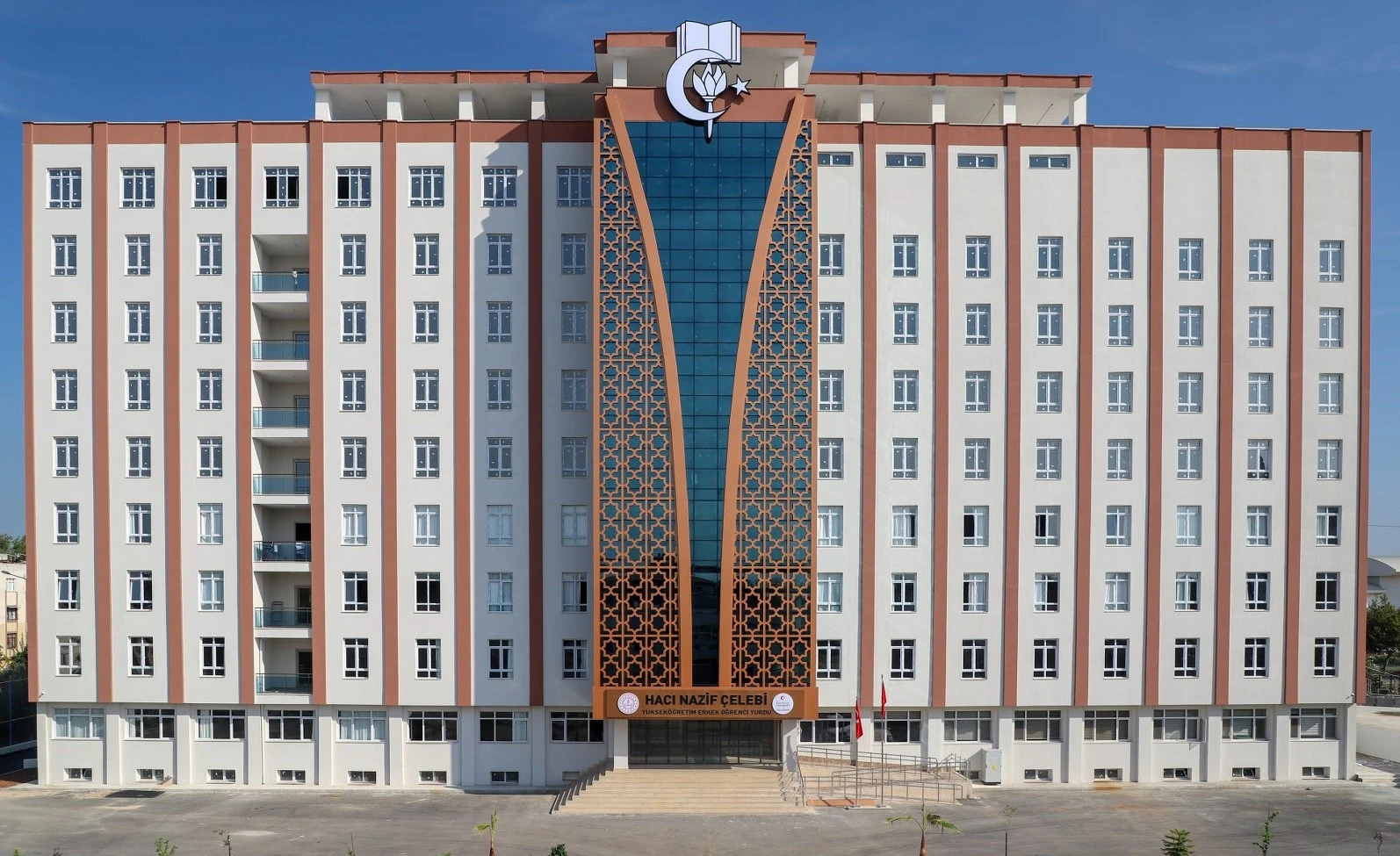 Adana 300 Yataklı Hacı Nazif Çelebi Erkek Yurt Binası